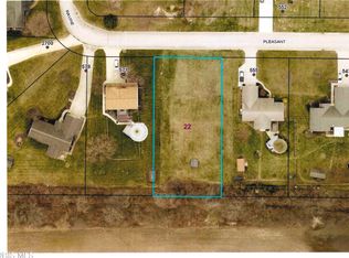 56 Pleasant Dr, Fremont, OH 43420