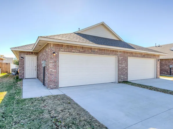 122 Ashley Dr, Edmond, OK 73003