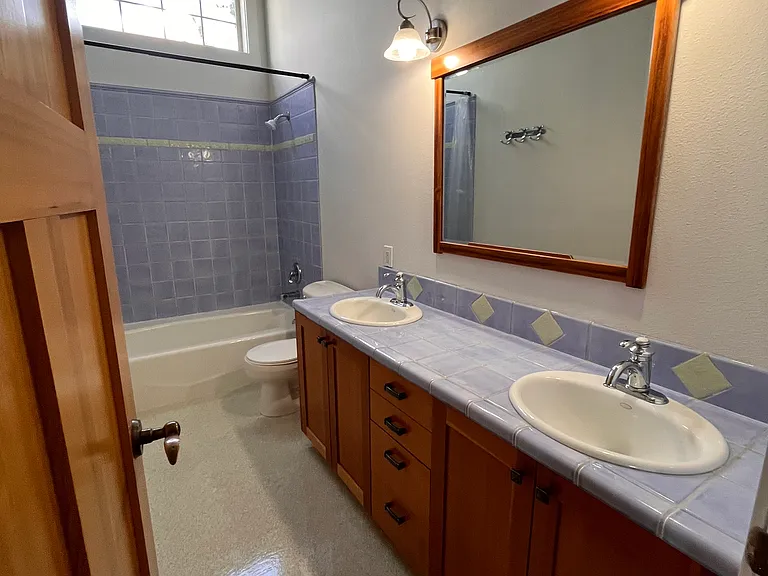 55219 Huntington Rd — Photo 24