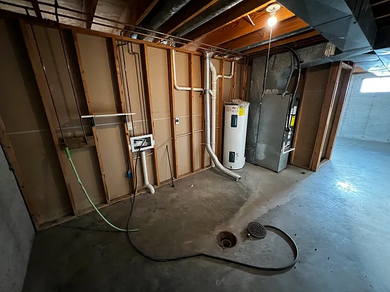 405 Locust St — Photo 15
