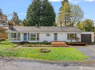 2521 S 234th St, Des Moines, WA 98198