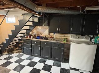 204 W Givens St, Abingdon, IL 61410