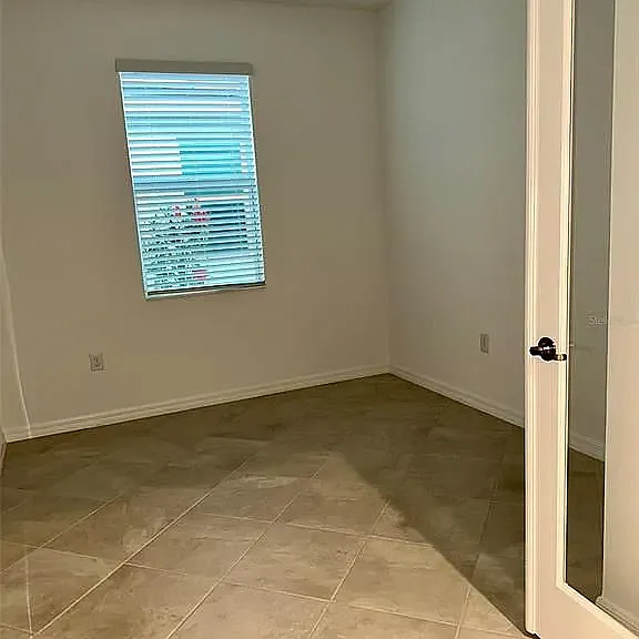 11343 Burgundy Dr — Photo 9