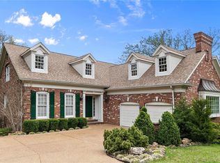 9033 Clayton Rd, Saint Louis, MO 63117