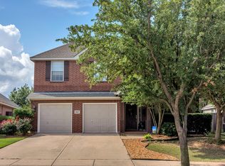 8017 Belladonna Dr, Fort Worth, TX 76123