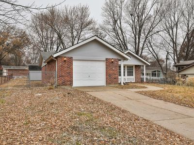 2815 Greenleaf Dr, Saint Charles, MO, 63303