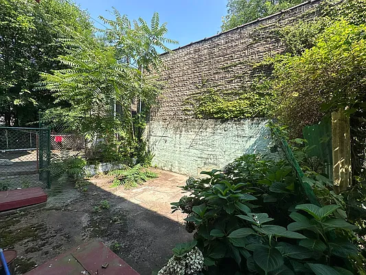 Rented by R New York | media 20