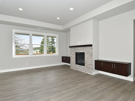 3rd image of 1202 W Avocet Place