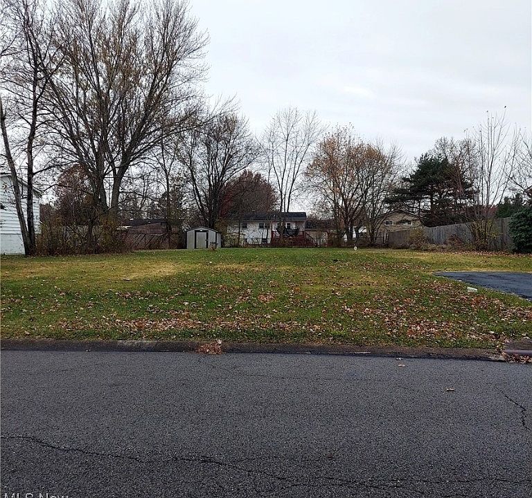 2nd image of 639 Aurora Dr