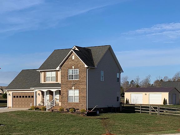 2nd image of 173 Green Gable Ln
