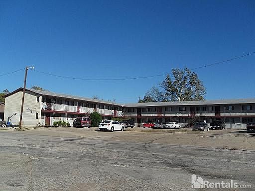 1st image of 302 Wolf St APT 13