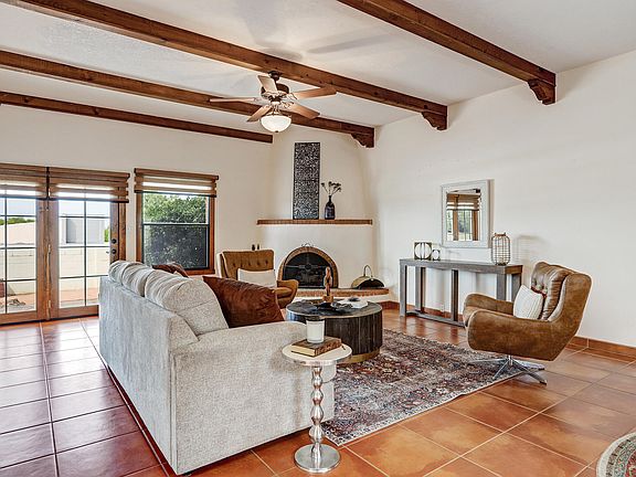 3rd image of 5239 Zurich Pl NE