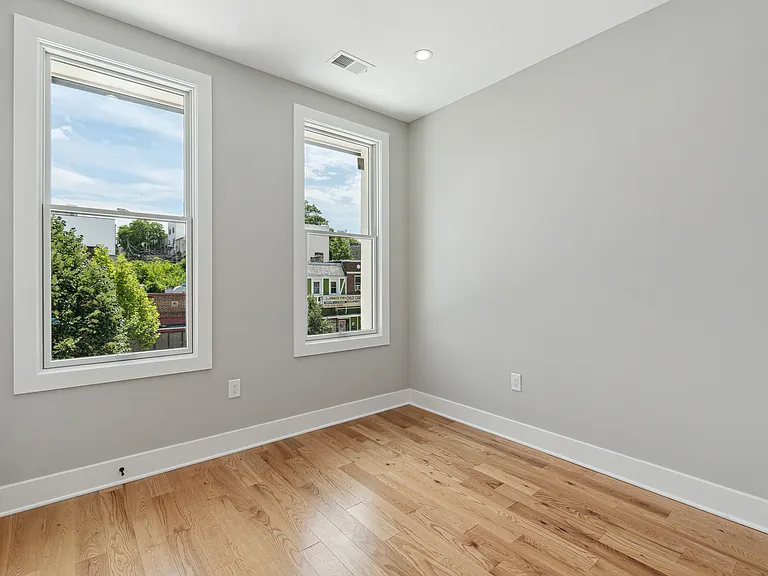 1614 Montello Ave NE #2 — Photo 11