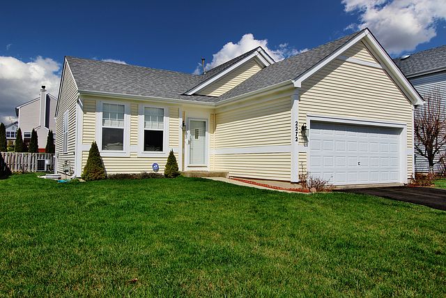 1st image of 2272 N Canterbury Ln