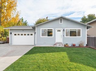 704 Marjorie St, Mount Shasta, CA 96067