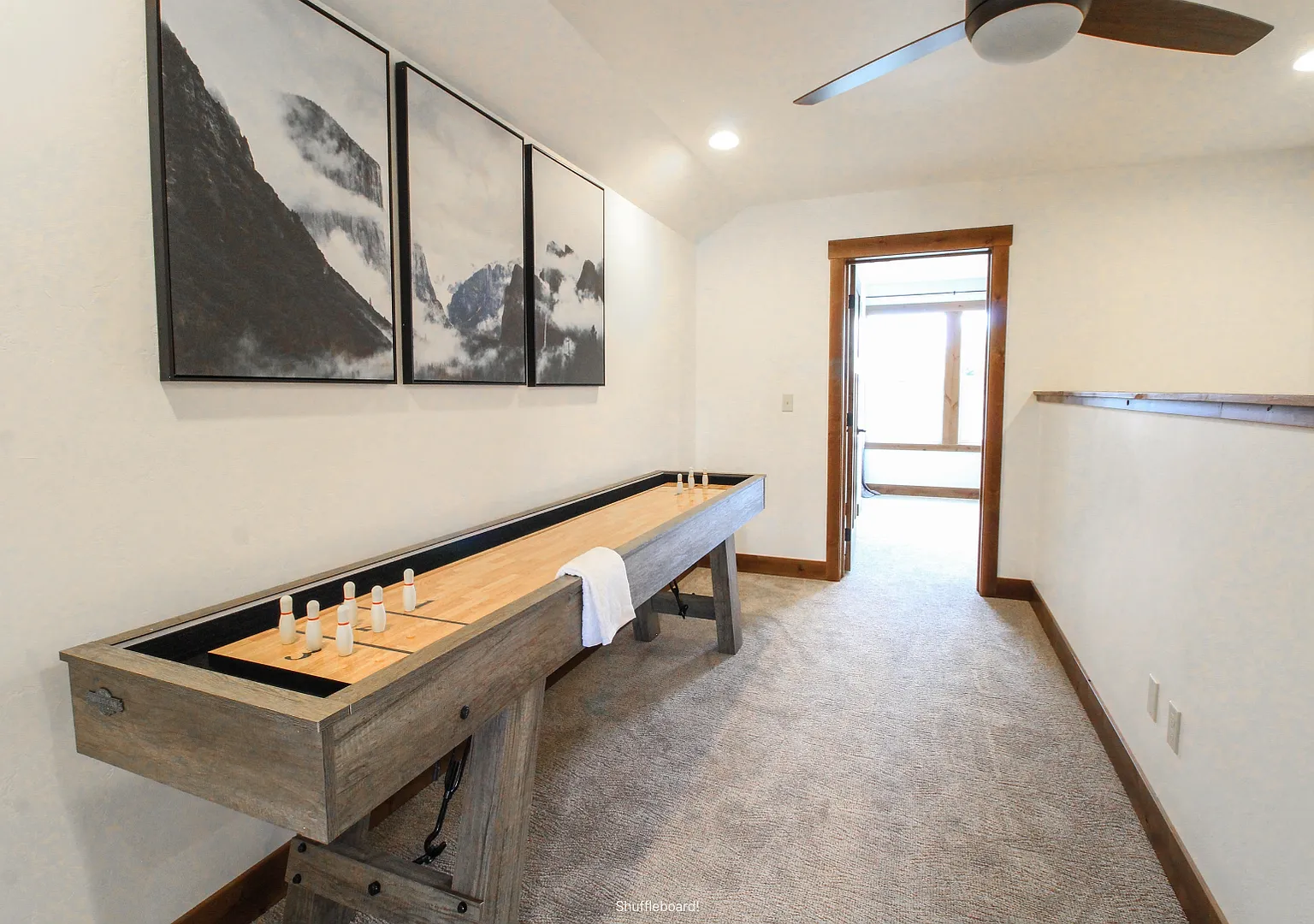 1029 4th Ave W - Fully Furnished Home Available ONLY October 2026 - May 2027 — Photo 3