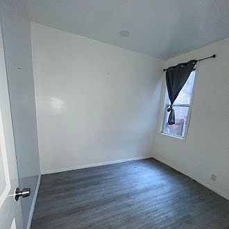 3rd image of 105 Highland Ave APT 4