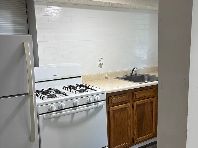 1210 Ohio St #1 — Photo 3