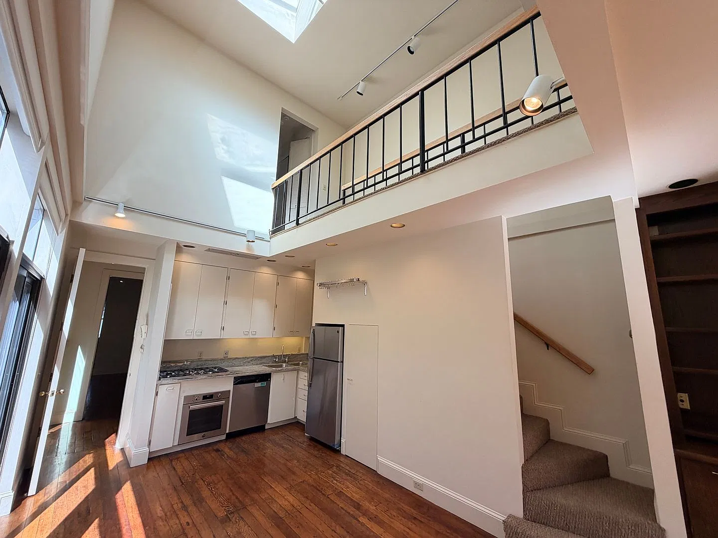 Light-Filled 2-Bedroom Loft Home with Private Deck & Garage Parking | South Park — Photo 4