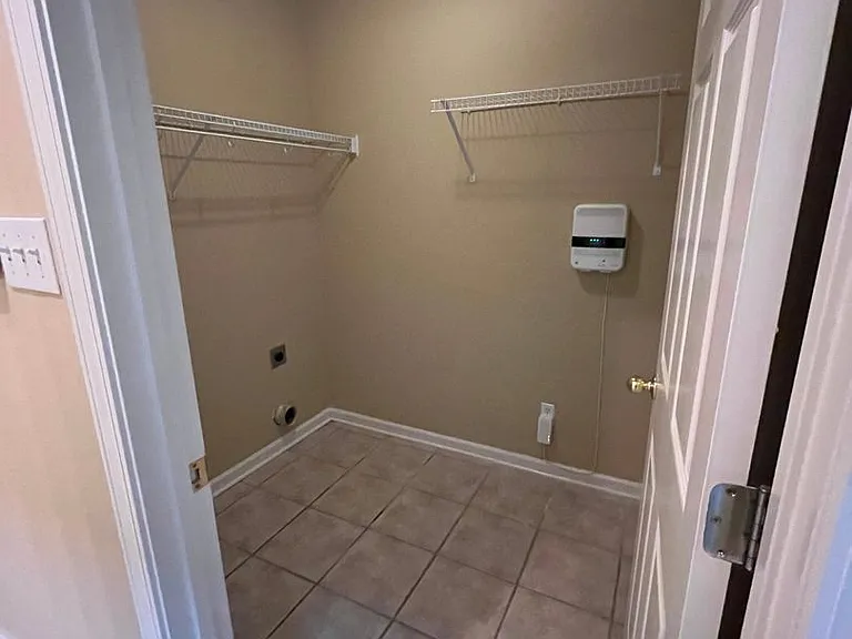 9150 Hervay Cv — Photo 15