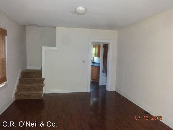 3rd image of 196 E Blake Ave