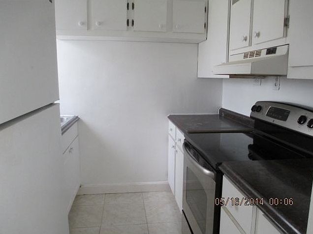 1st image of 1325 NE 142nd St