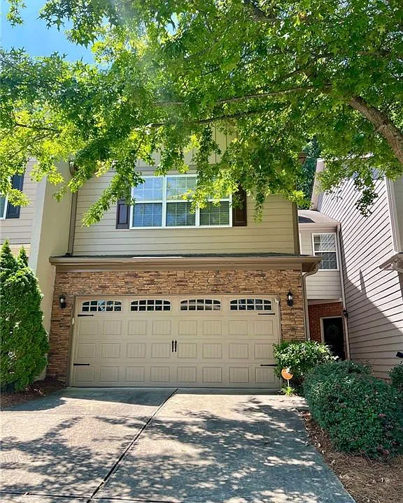 3232 Brockenhurst Dr