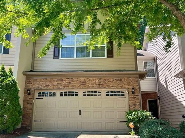 3232 Brockenhurst Dr, Buford, GA 30519
