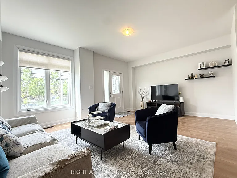 159 Seguin St — Photo 5