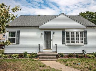 18 Shirley St, Chicopee, MA 01020