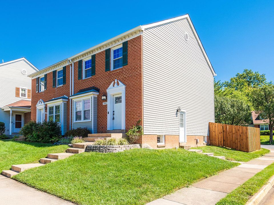 1st image of 700 Birch Ct