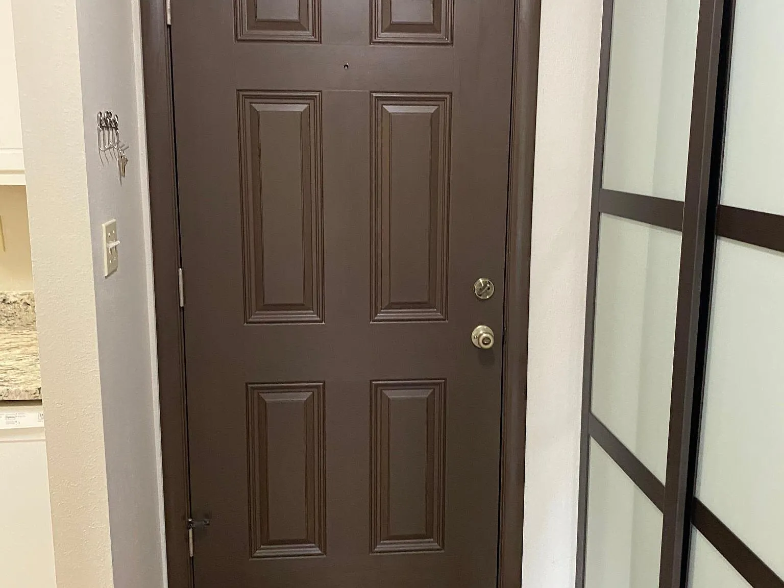1 bed, 740 sqft, $1,100 — Photo 2