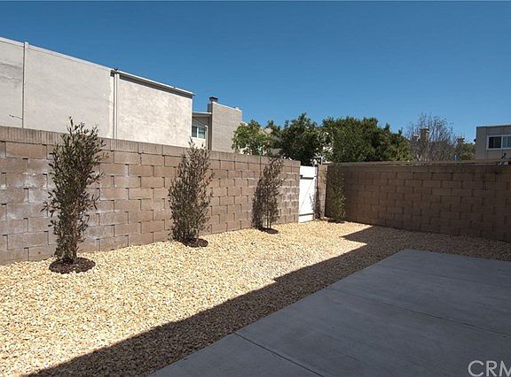 4th image of 366 Seville Ln