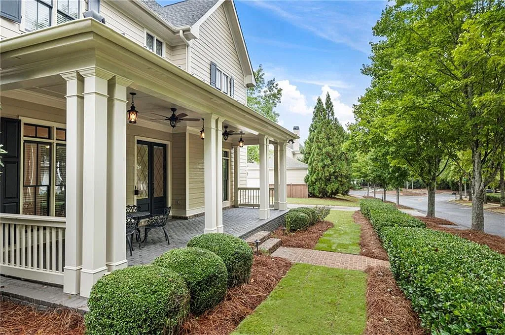 5 bed, 5.0 bath, 3364 sqft, $5,000 — Photo 4