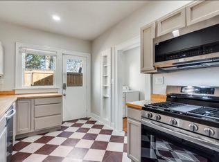 631 N Van Buren Ave, Dallas, TX 75208