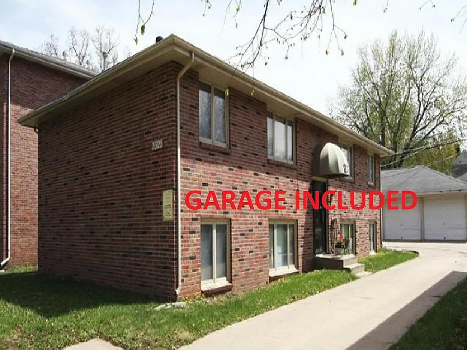2325 E St #3