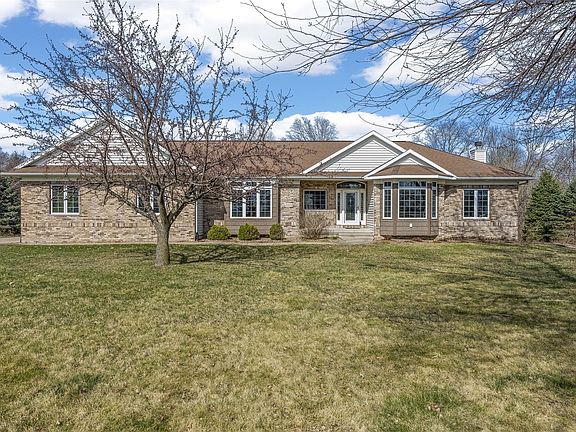 2nd image of 4452 Plumberry Rd