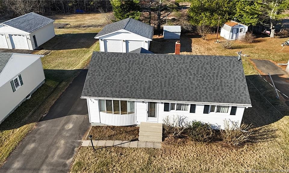 1st image of 315 Royal Rd