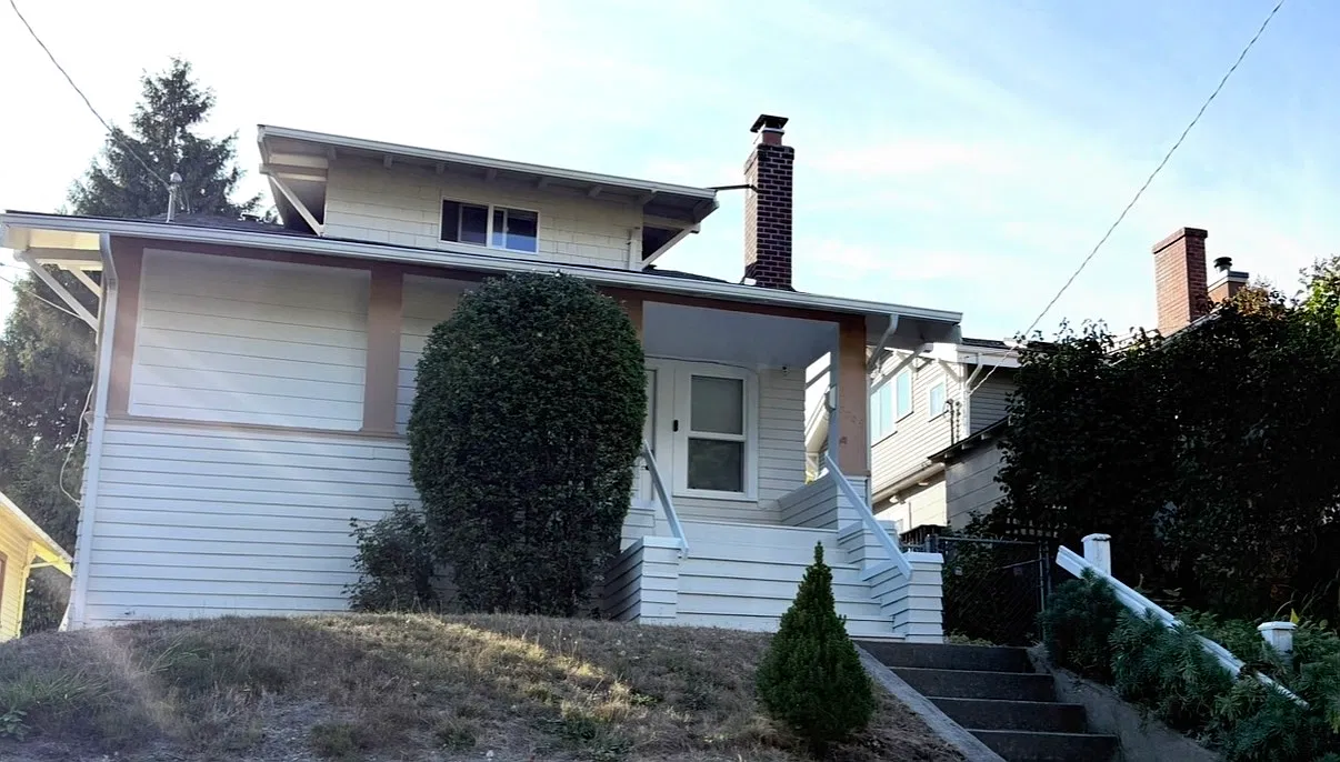 4 bed, 2220 sqft, $4,999 — Photo 3