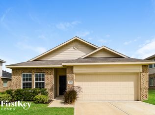 8020 Quartz Ln, Texas City, TX 77591