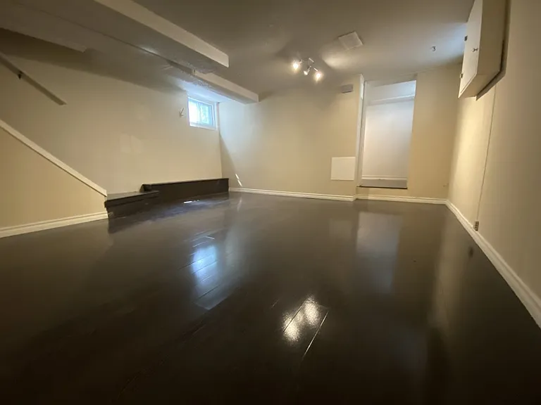 76 Eastwood Rd #X — Photo 40