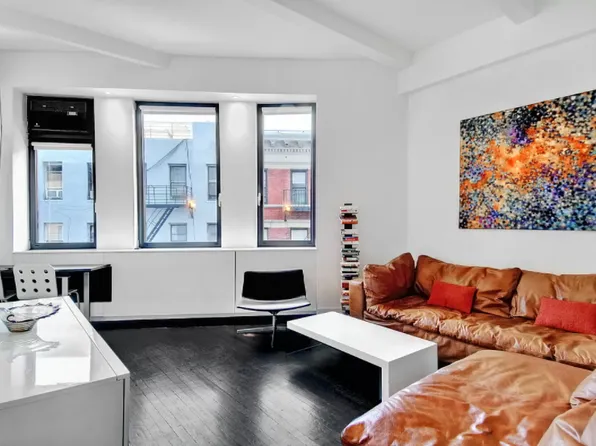 2 Cornelia Street image 1 of 4