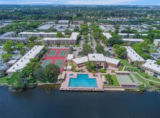 306 Cambridge Rd #2-36, Hollywood, FL 33024