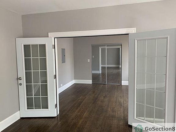 4th image of 7633 S East End Ave #1W