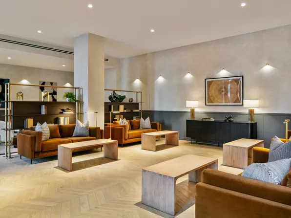 54 Crown Street image 17 of 44