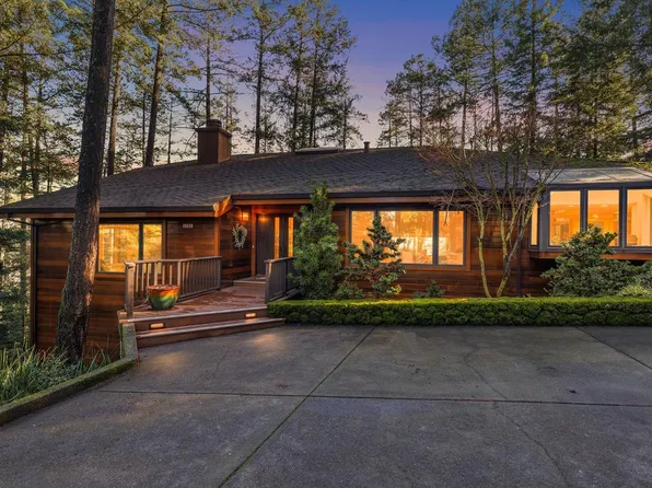 5104 Middlebrook Court, Santa Rosa, CA 95404