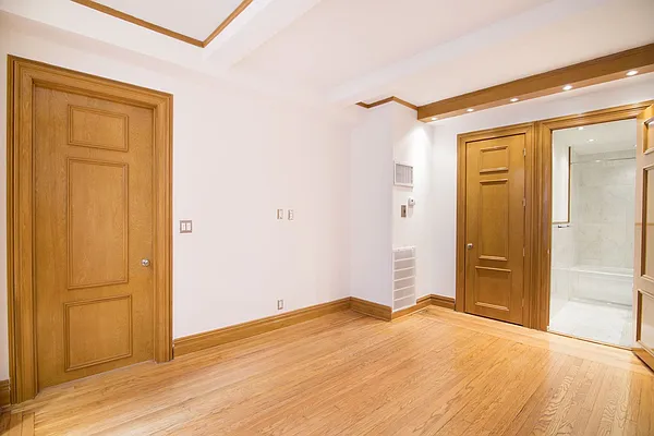 Rented by WAM Partners - William Moses Co. | media 21