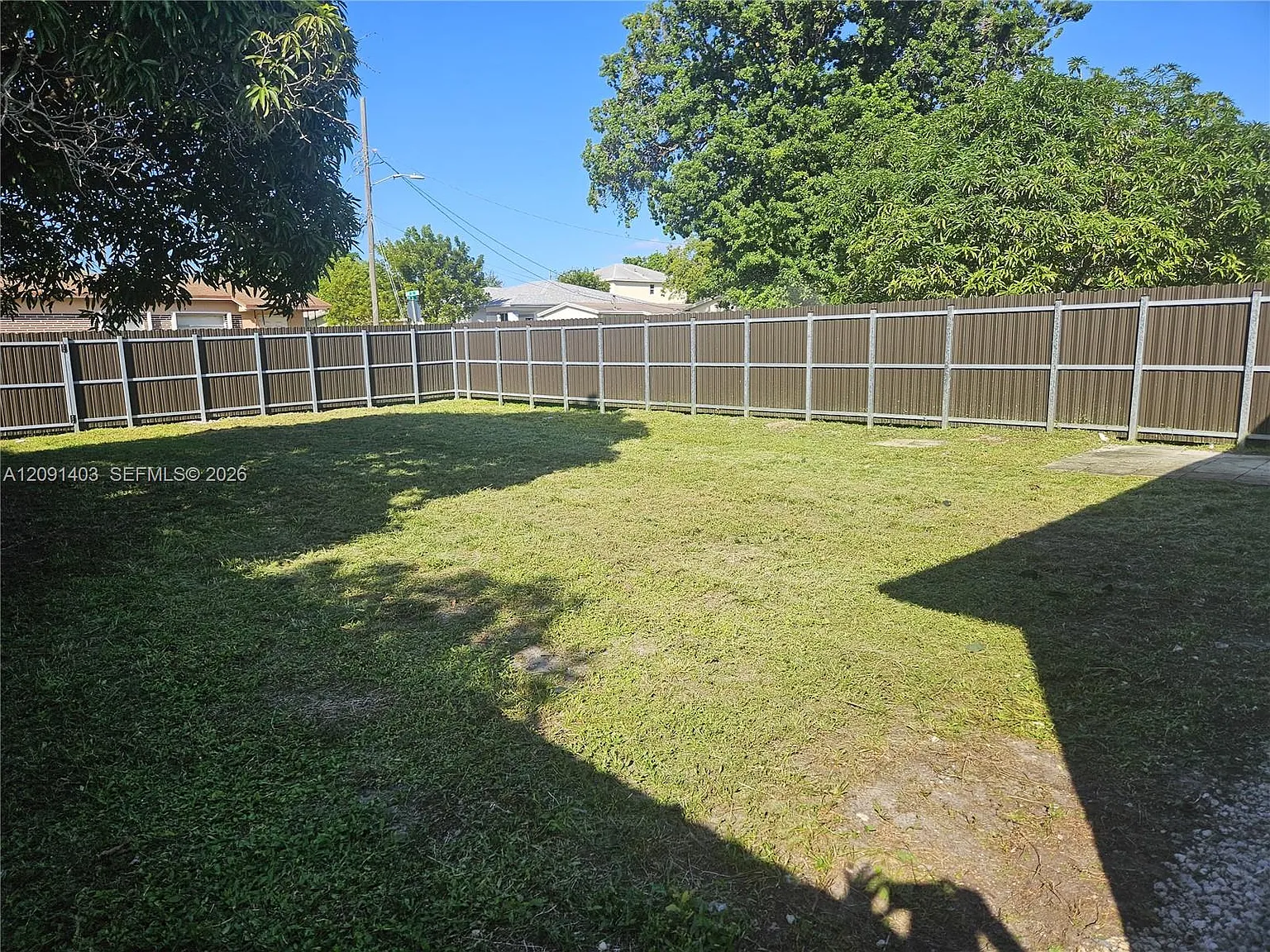 North Lauderdale — Photo 3