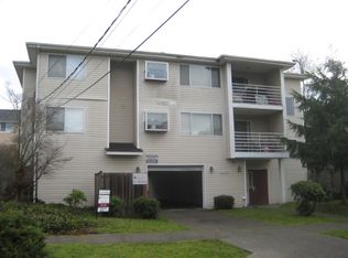 8820 Stone Ave N APT 302, Seattle, WA 98103