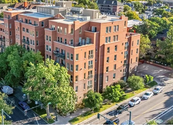 1630 N Clarkson Street #110, Denver, CO 80218